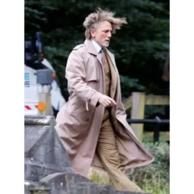 Daniel Craig Wake Up Dead Man 2025 Beige Coat