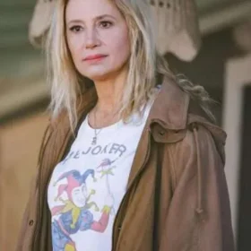 Mira Sorvino Signing Tony Raymond Brown Leather Jacket