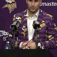 Kirk Cousins Minnesota Vikings Blazer